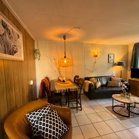 Aan Zee * אגמונד אן זי