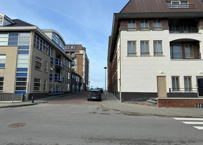 Aan Zee Apartment